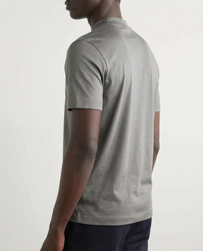 Blank poleret T-shirt med runde ærmer