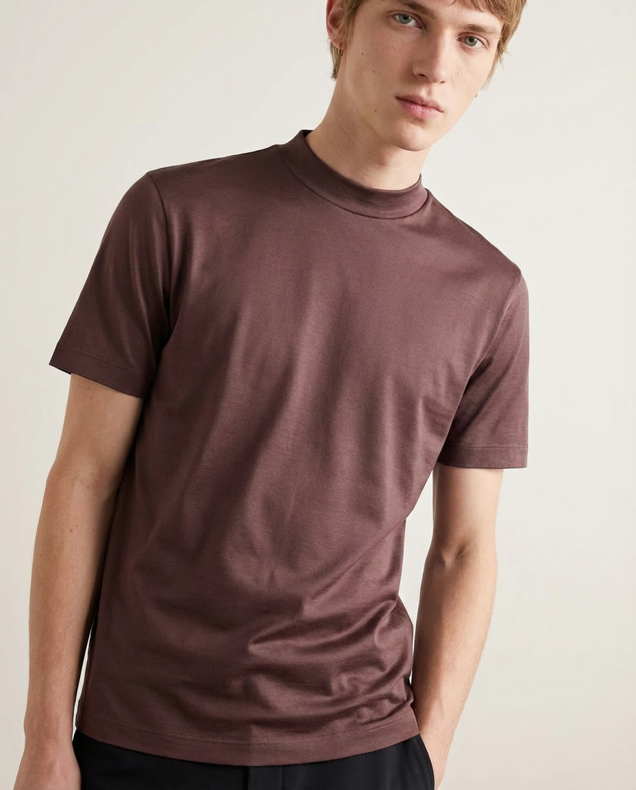Blank poleret T-shirt med runde ærmer