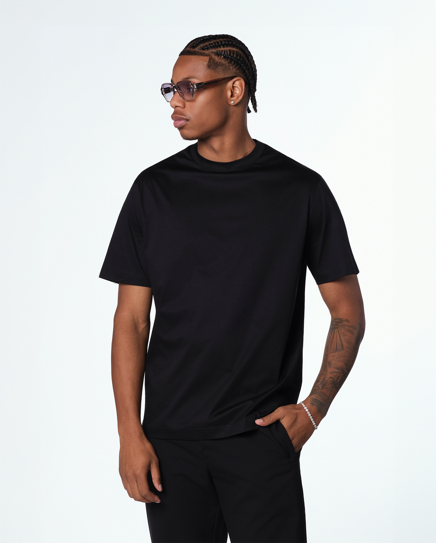 LUXURY T-SHIRT – SORT