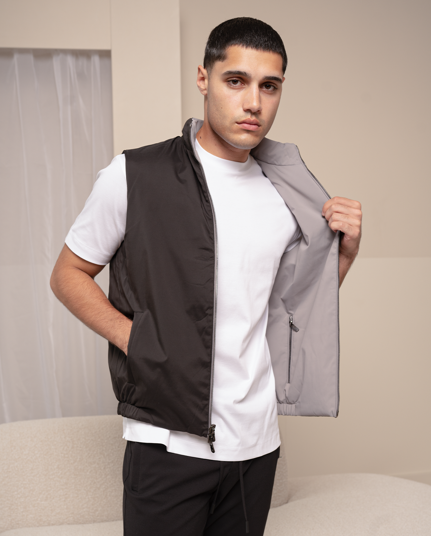 Sort / grå reversibel vest