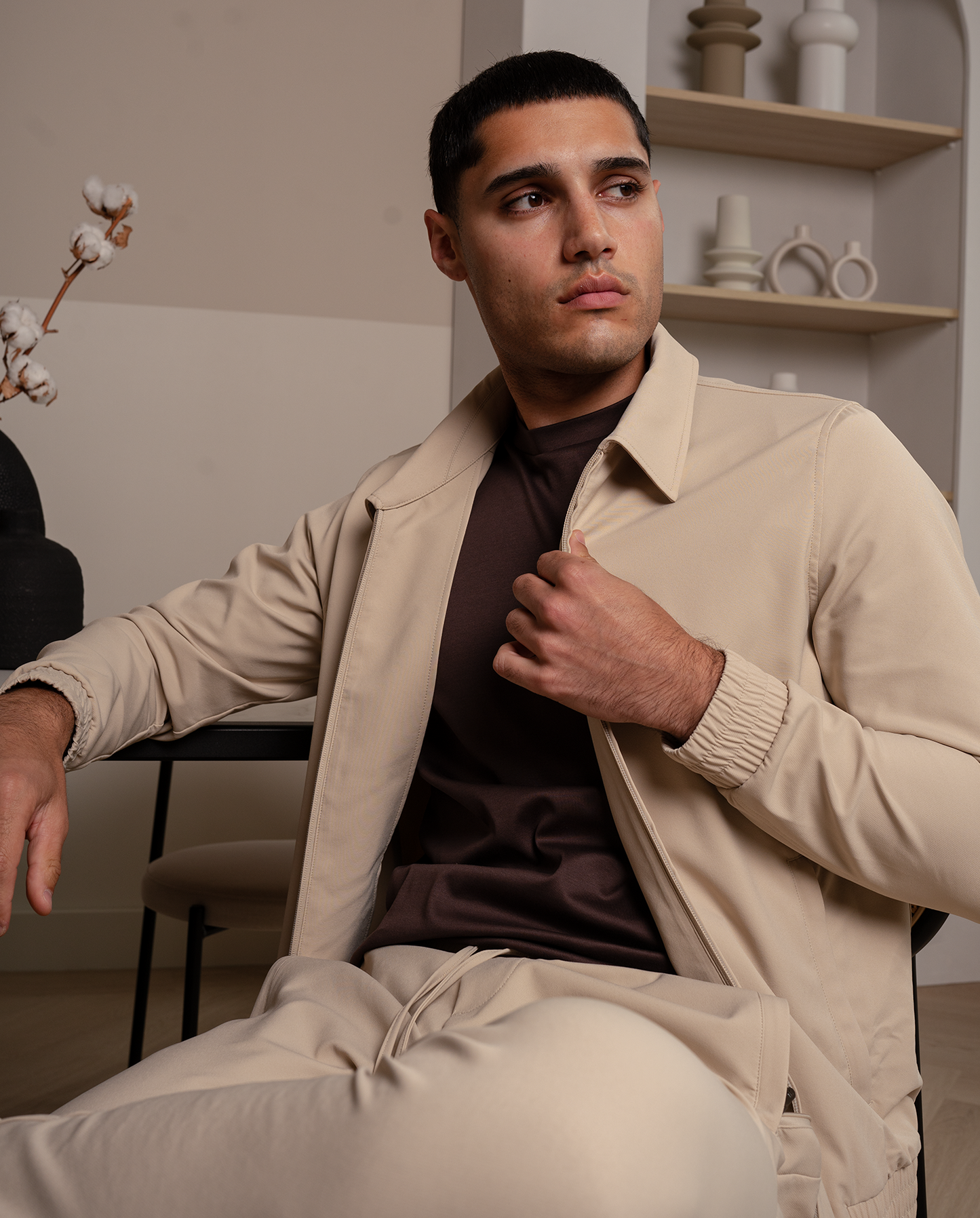 Casual techwear – beige