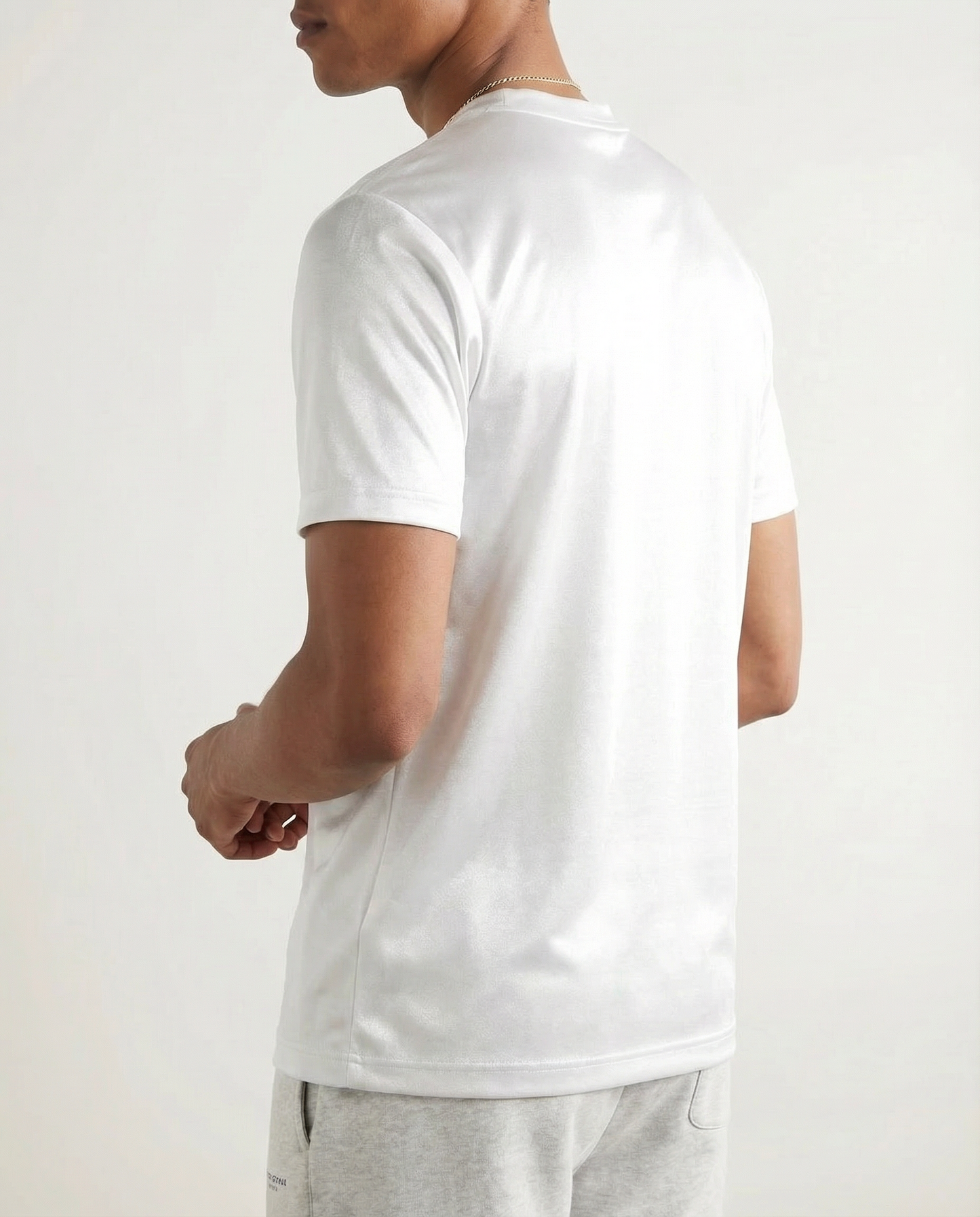 Blank poleret T-shirt med runde ærmer